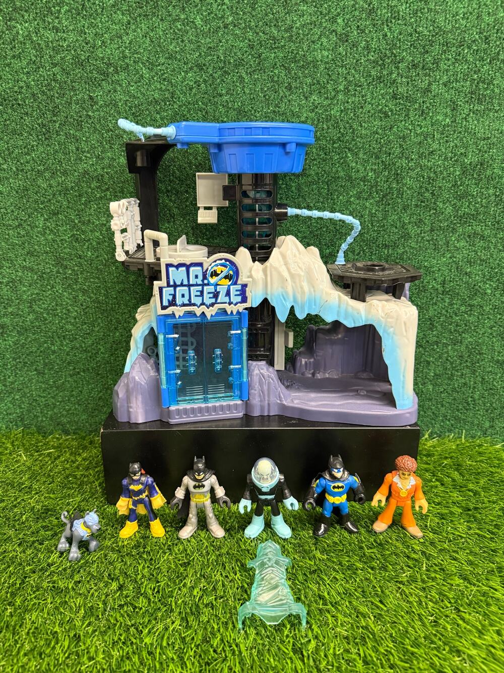 Imaginext DC Comics Mr. Freeze Headquarters PlaySet Figures Batman Batgirl More!